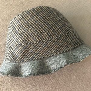 Woman’s Wool J. Crew Hat Like New